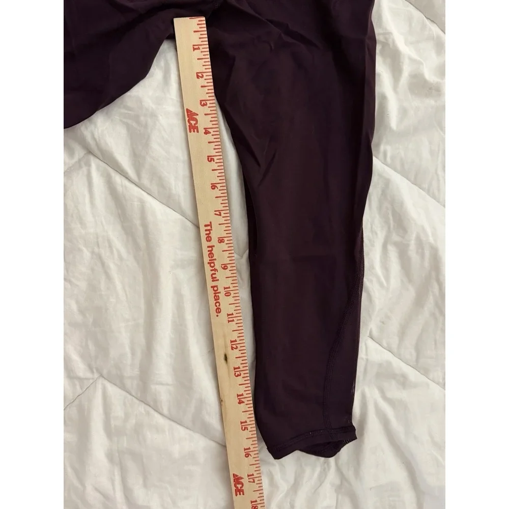 Lululemon Women Garnet Train Times Crop 17